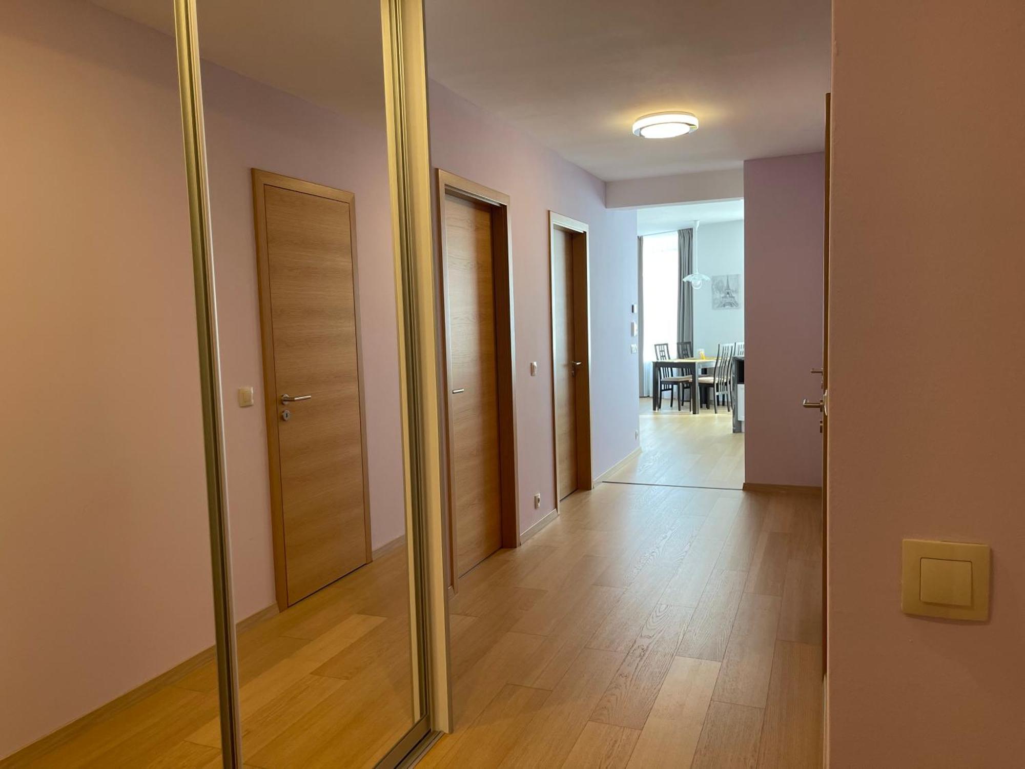 Sag Panorama City Apartment 3 Rooms Free Parking Free Wifi 布拉迪斯拉发 外观 照片